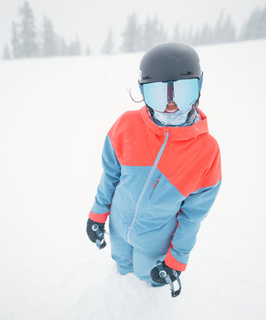 smiling ws cloud 9 blue steel ski lifestyle