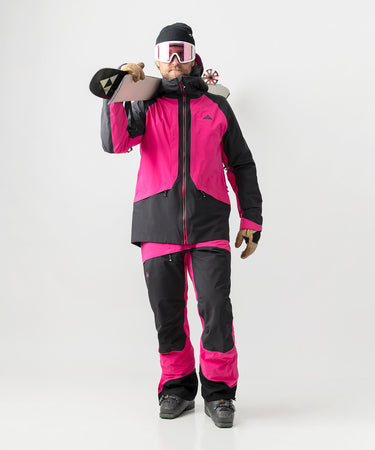 studio on-model image of strafe outerwear 2023 nomad 3l shell jacket in fuchsia color