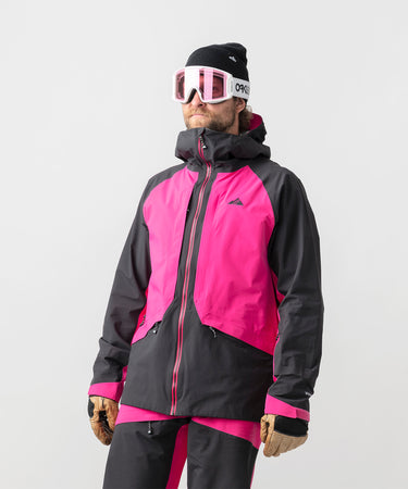 studio on-model image of strafe outerwear 2023 nomad 3l shell jacket in fuchsia color