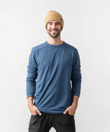 studio on-model image of strafe outerwear 2023 ms tech crew in deep navy color