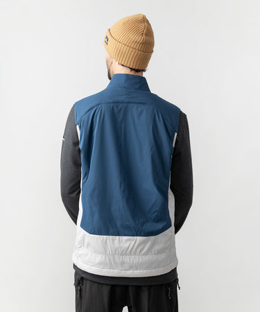 studio on-model image of strafe outerwear 2023 ms alpha direct vest in frost grey color