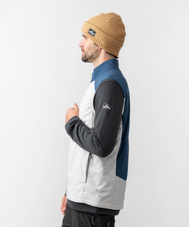 studio on-model image of strafe outerwear 2023 ms alpha direct vest in frost grey color