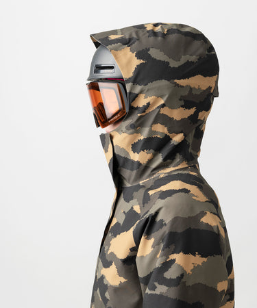studio image of strafe outerwear 2023 lucky 2l insulated jacket in dune camo color